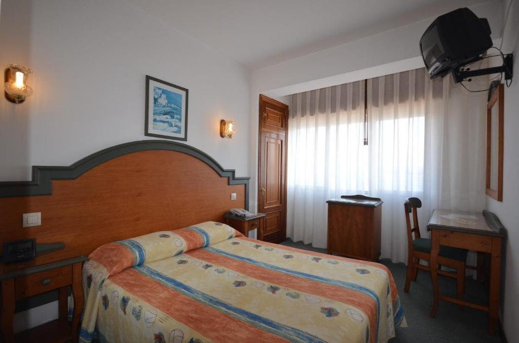 Hotel Touris Ardia Phòng bức ảnh
